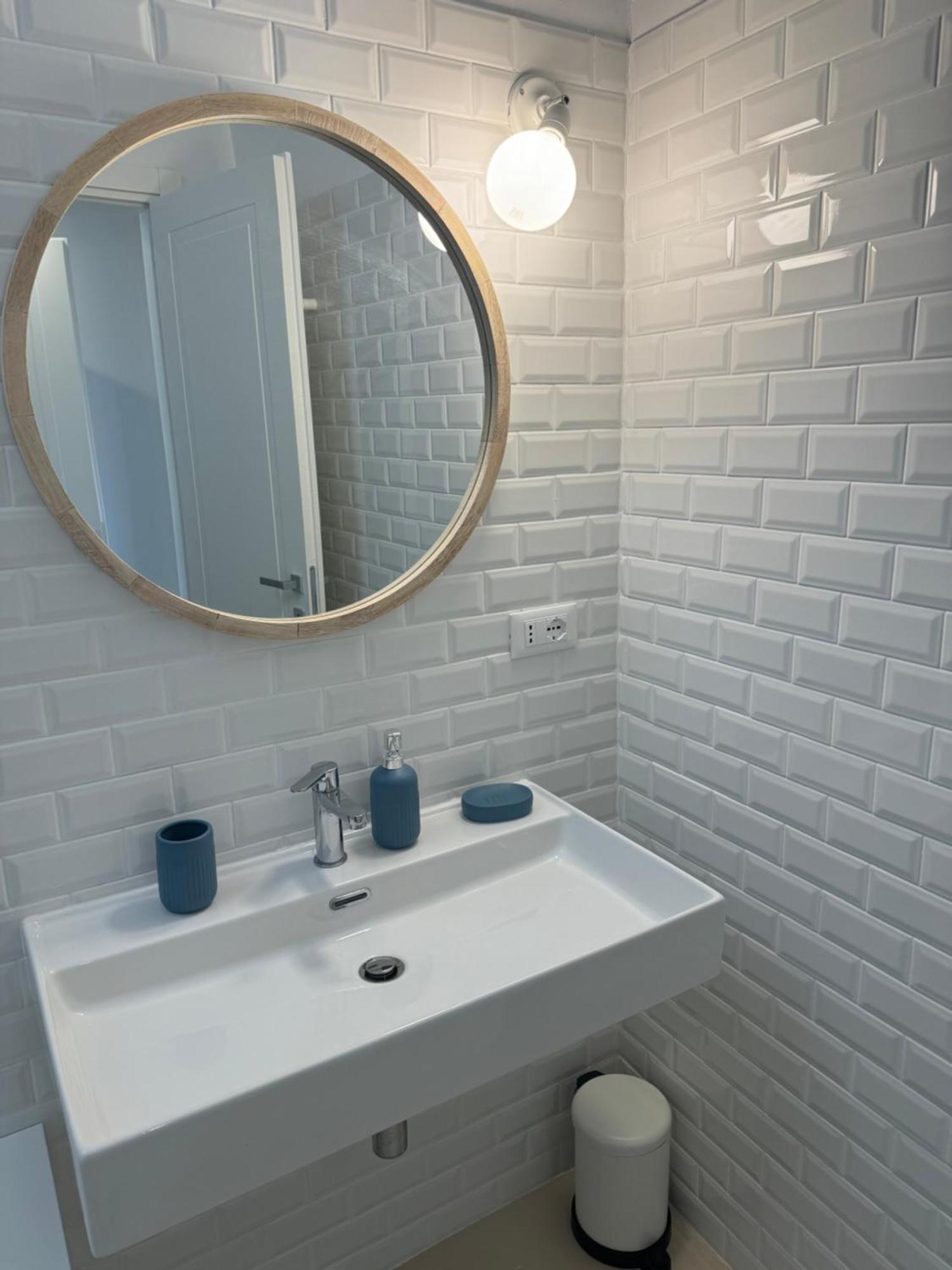 Titti Guest-House Hotel Finale Ligure Buitenkant foto